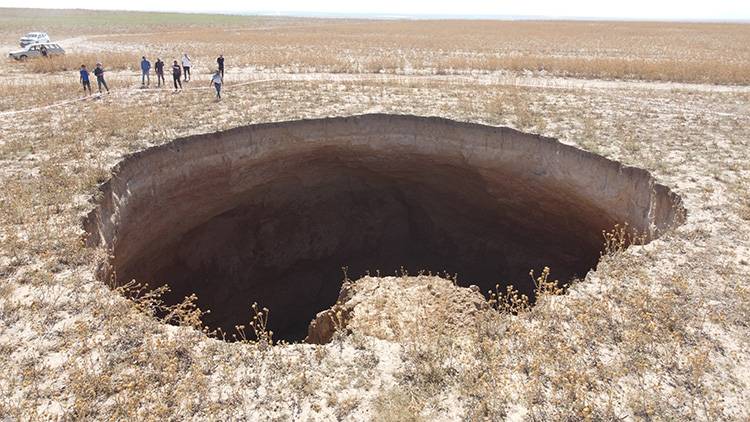 Konya’nın obrukları Karaman’a sıçradı: Fay hattı gibi 1